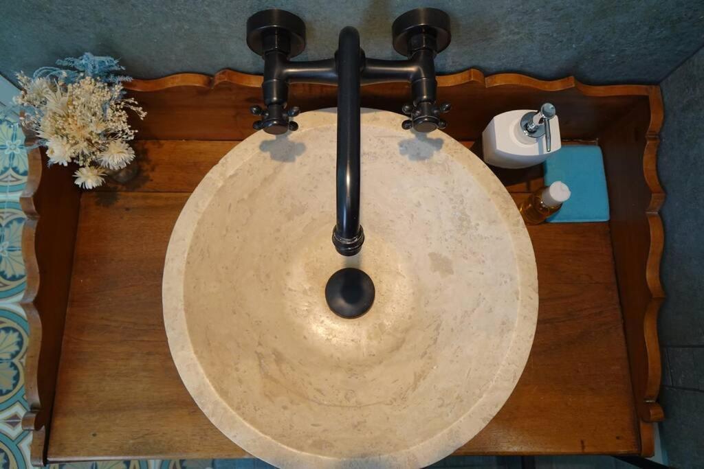 Amalouyse Chambre De Charme Au Coeur Des Chateaux De La Loire مونتلويس سور لوار المظهر الخارجي الصورة